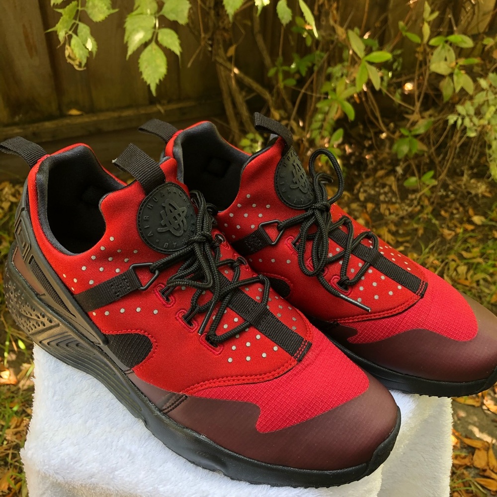 Nike Air Huarache Utility - Red 9